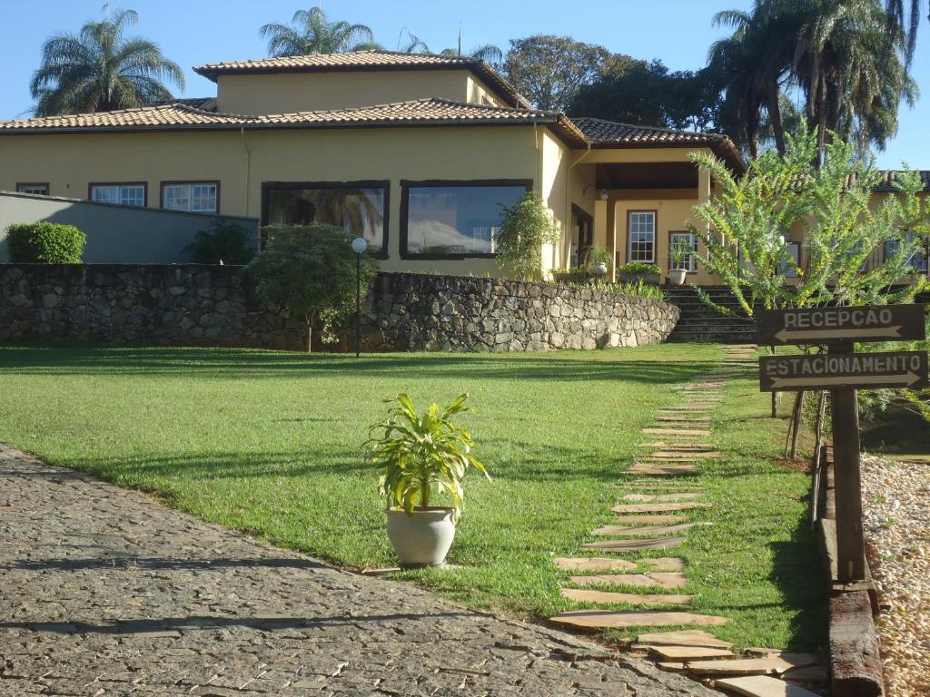 Pousada Villa Saint Joseph 티라덴티스 외부 사진